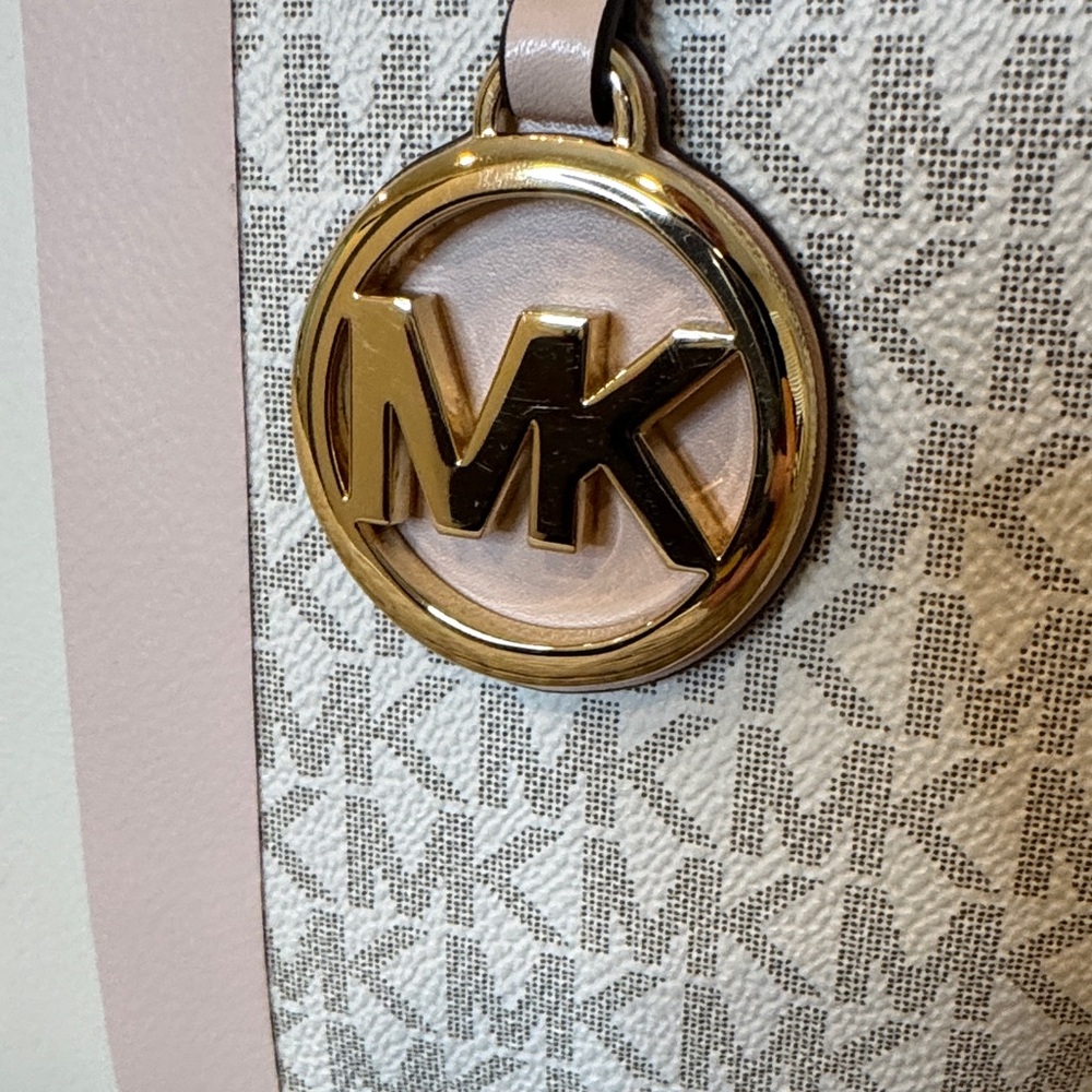Michael Kors Light Pink and Cream Tote and *** matching wallet 2-4-1 NEW - Picture 3 of 9